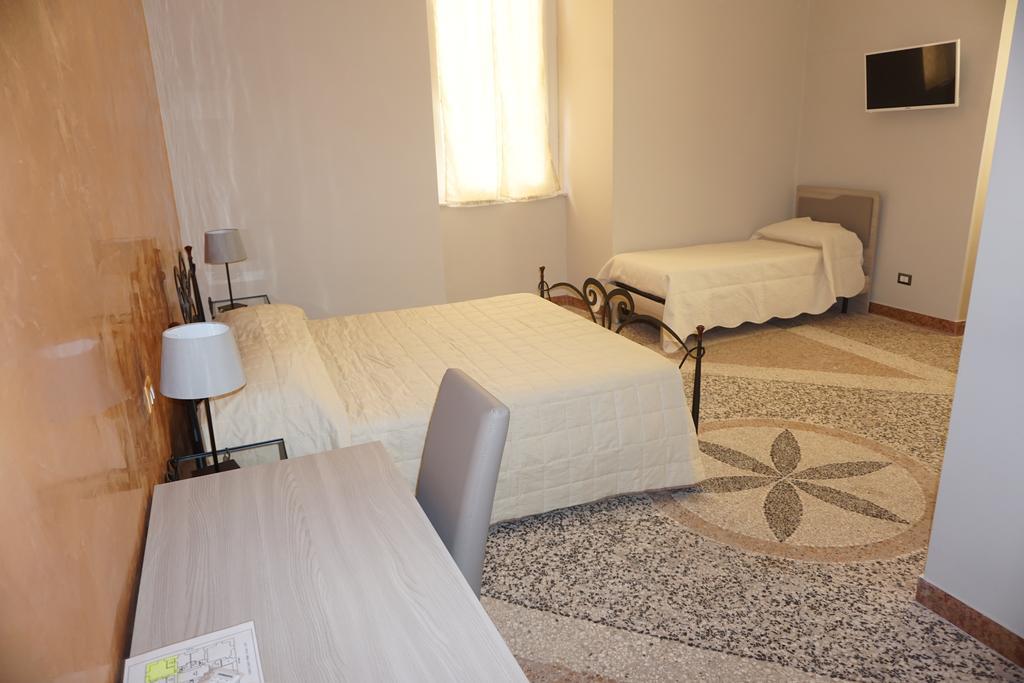 Residence Stendhal Guest House Civitavecchia Zewnętrze zdjęcie